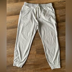 Vuori Performance Jogger | Women's DreamKnit™ Joggers